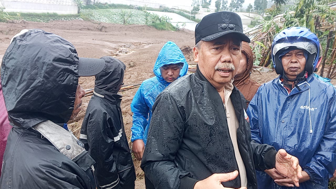  Longsor di Pasirlangu, Bandung Barat, Lima Orang Meninggal, 89 Warga Tertimbun